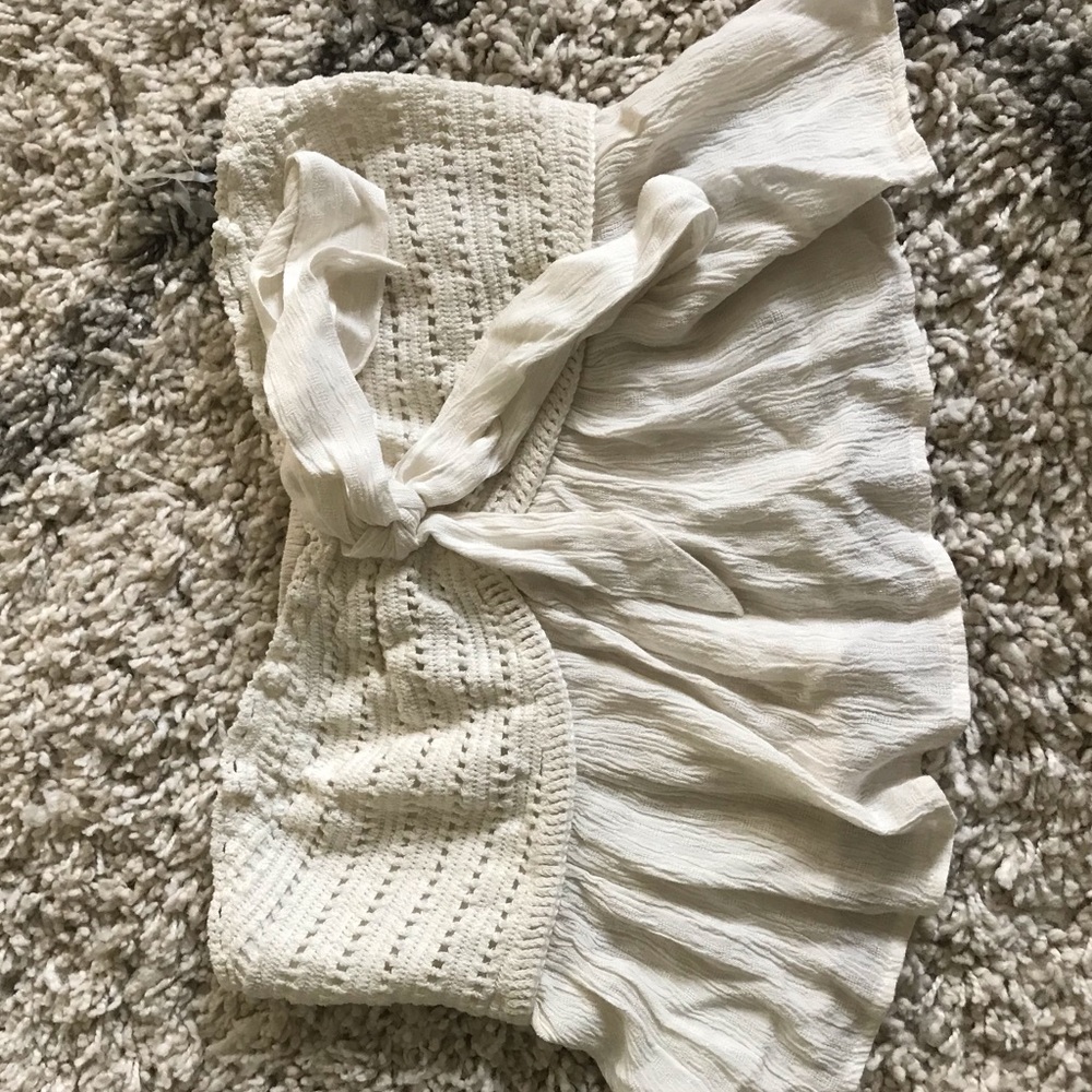 Cream/white colored Crop top from American eagle